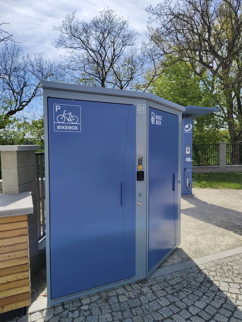 Bike Box - Dobroměřice - Louny 1, Obecní úřad
