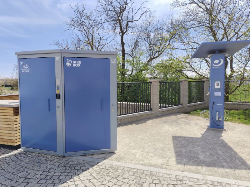 Bike Box - Dobroměřice - Louny 1, Obecní úřad