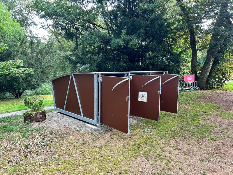 Bike Box - Zámek Zbiroh